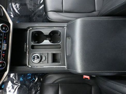 Used 2024 Ford Expedition Max XLT image 35