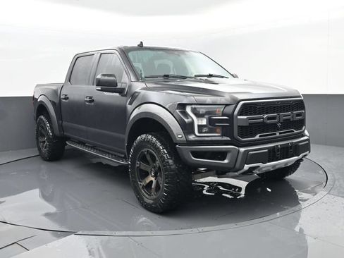 Used 2020 Ford F150 Raptor w/ Equipment Group 802A Luxury AWD/4WD image 3