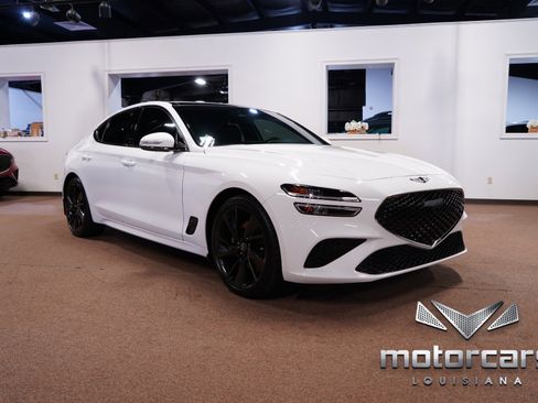 Used 2023 Genesis G70 2.0T w/ Sport Prestige Package image 9