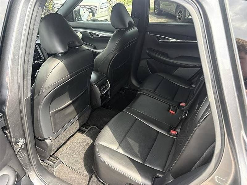 Used 2023 INFINITI QX50 Sport AWD/4WD image 44