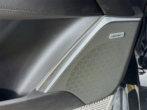 Used 2019 Cadillac Escalade Premium Luxury image 20