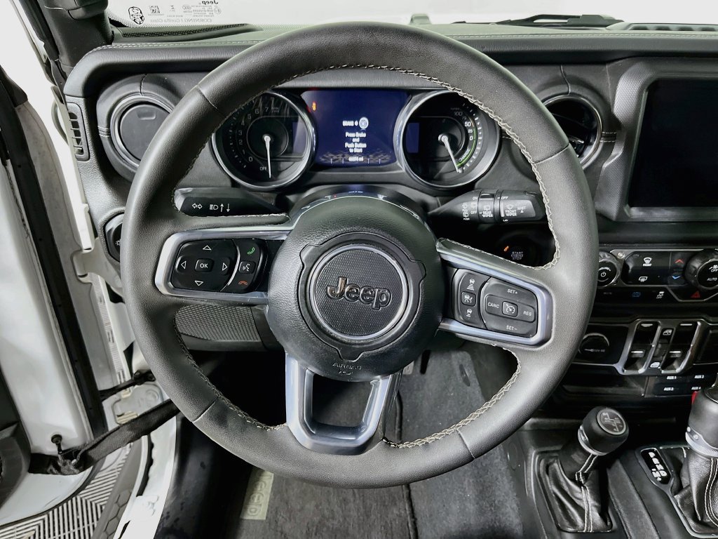 Used 2023 Jeep Wrangler Unlimited Sahara w/ Safety Group AWD/4WD image 14