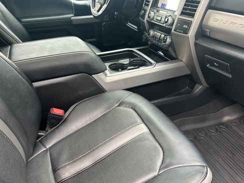 Certified 2021 Ford F250 Platinum image 15