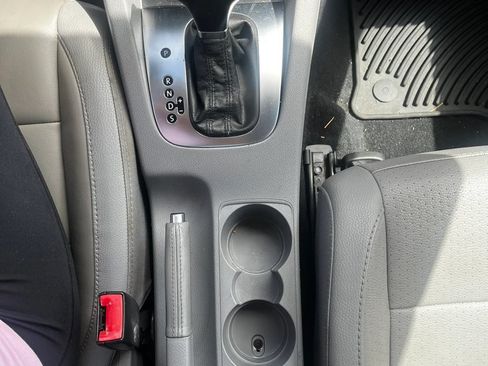 Used 2009 Volkswagen Jetta SE FWD image 17