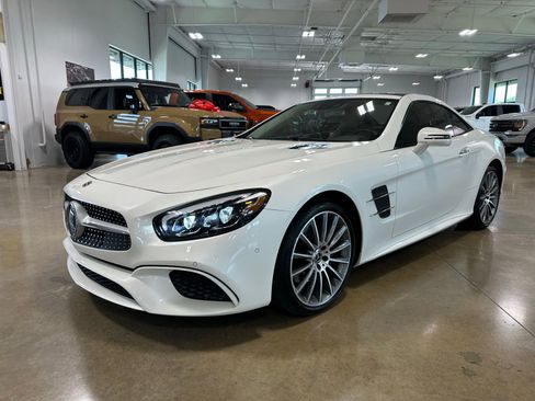 Used 2020 Mercedes-Benz SL 550 image 7