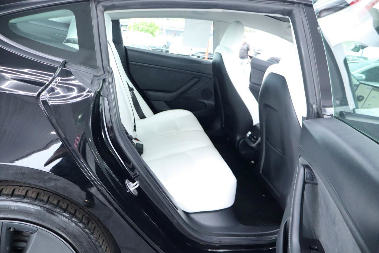 Used 2023 Tesla Model 3 Standard Range RWD image 31