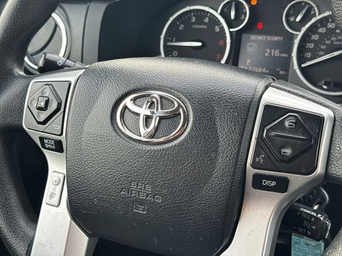 Used 2015 Toyota Tundra SR5 w/ SR5 Upgrade Package image 27
