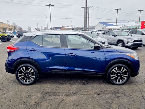 Used 2018 Nissan Kicks SV image 22