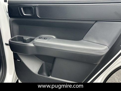 Used 2025 Hyundai Santa Fe Calligraphy image 16