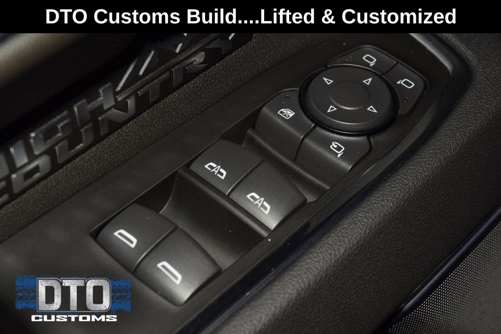 Used 2025 Chevrolet Silverado 1500 High Country w/ Midnight Edition AWD/4WD image 46