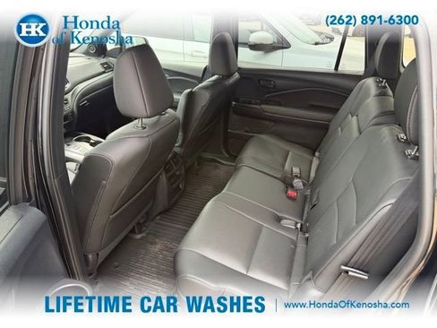 Used 2023 Honda Passport EX-L image 10