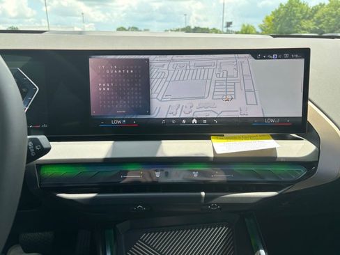 Used 2025 BMW X3 xDrive30i w/ Convenience Package image 17