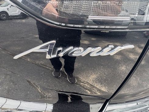 Used 2022 Buick Envision Avenir w/ Technology Package II image 34