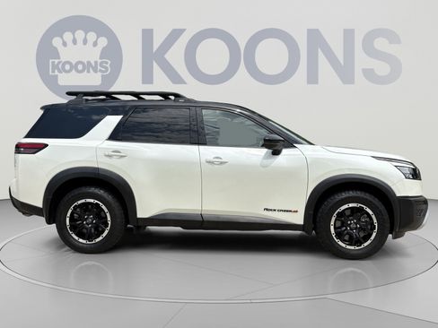 Used 2024 Nissan Pathfinder Rock Creek AWD/4WD image 8