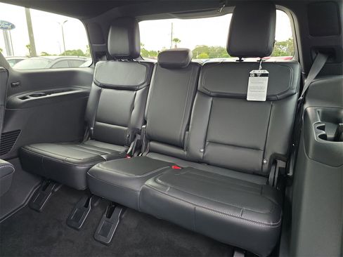 New 2025 Ford Expedition Platinum w/ Stealth Performance Package image 14