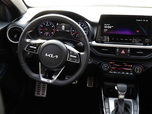 Certified 2024 Kia Forte GT-Line image 27