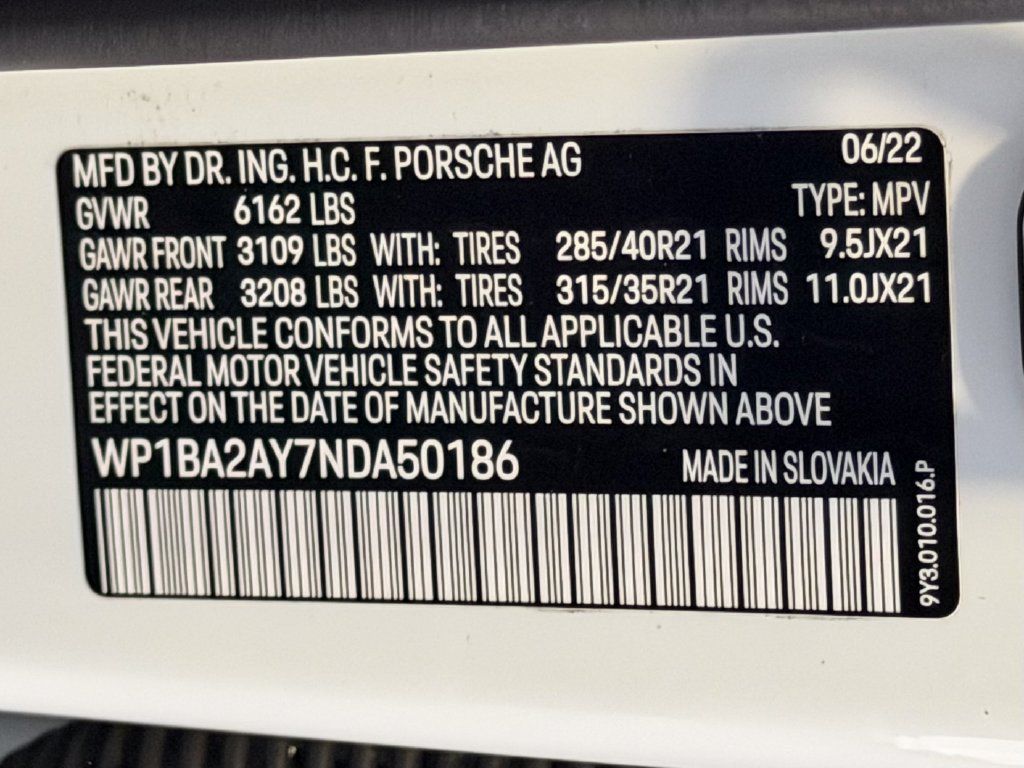 Certified 2022 Porsche Cayenne Platinum Edition AWD/4WD image 26
