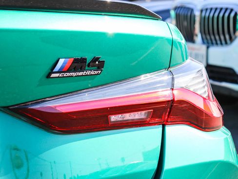 Used 2024 BMW M4 Competition w/ Executive Package RWD image 11