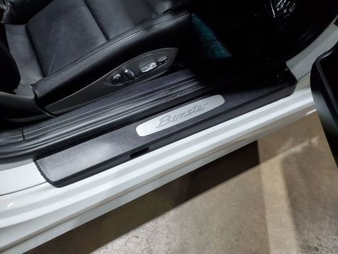 Used 2019 Porsche 718 Boxster RWD image 19