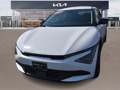 New 2025 Kia EV6 Light image 8