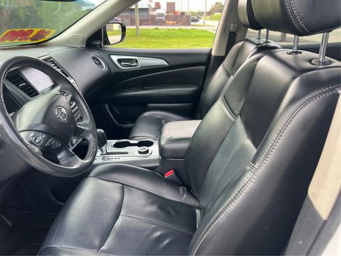 Used 2017 Nissan Pathfinder SL w/ SL Premium Package AWD/4WD image 10