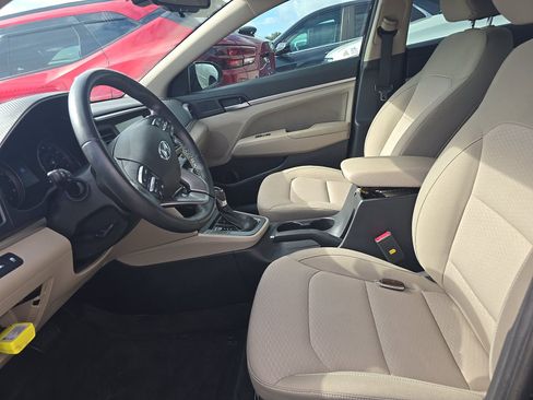 Used 2020 Hyundai Elantra Value Edition FWD image 11