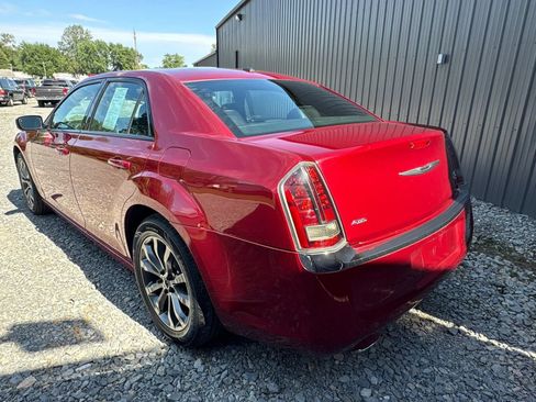 Used 2014 Chrysler 300 S w/ Luxury Group AWD/4WD image 7