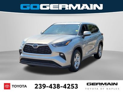 Used 2022 Toyota Highlander LE