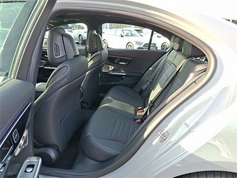 Used 2026 Mercedes-Benz C 300 4MATIC Sedan image 8
