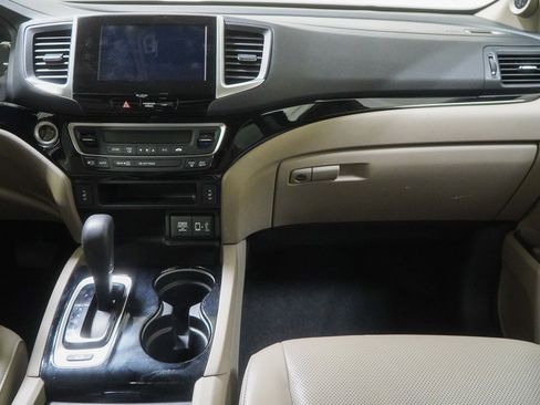 Used 2019 Honda Ridgeline RTL-E image 37