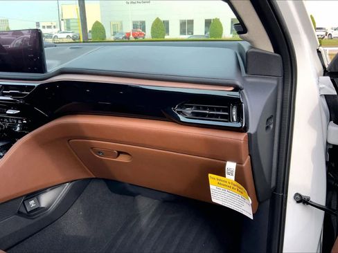 Certified 2025 Acura MDX SH-AWD w/ Technology Package image 17