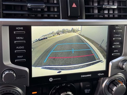 Used 2024 Toyota 4Runner SR5 Premium image 4