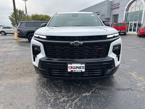 Used 2024 Chevrolet Traverse RS image 20