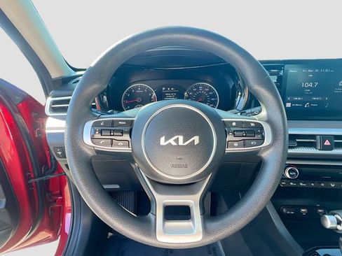 Used 2023 Kia K5 LXS image 11