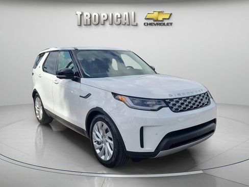 Used 2024 Land Rover Discovery S AWD/4WD image 4
