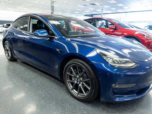 Used 2021 Tesla Model 3 Long Range AWD/4WD image 4
