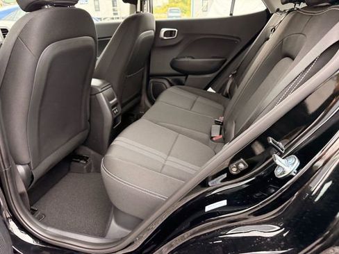 New 2026 Hyundai Venue SEL FWD image 7