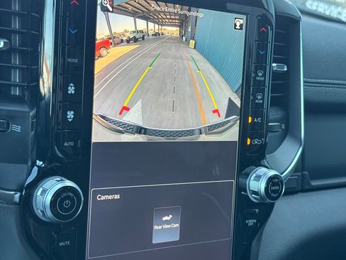 New 2026 RAM 1500 Laramie AWD/4WD image 18
