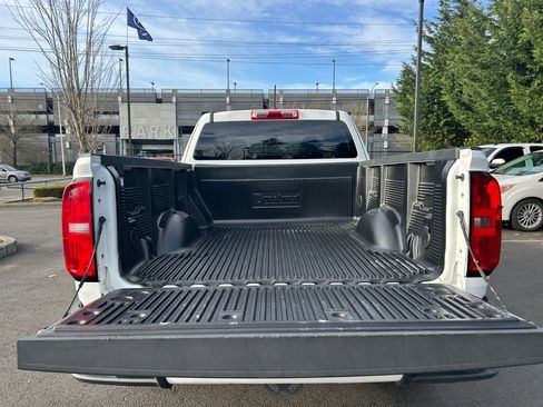 Used 2018 Chevrolet Colorado W/T w/ WT Convenience Package image 25