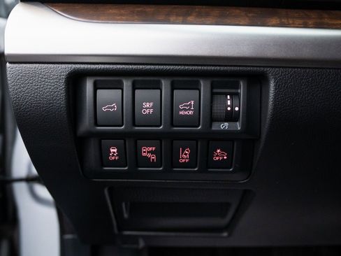 Used 2015 Subaru Outback 2.5i Limited image 18