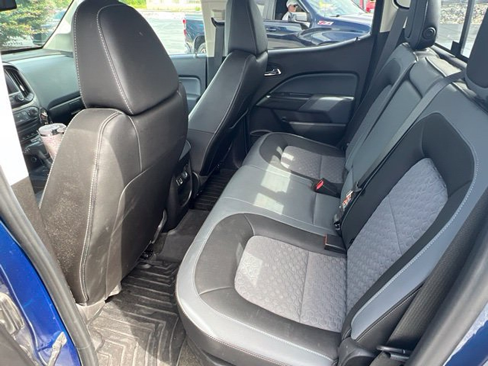 Used 2019 Chevrolet Colorado Z71 AWD/4WD image 14