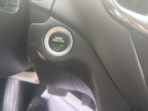 Used 2024 Chevrolet Equinox LT AWD/4WD image 24