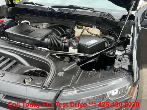Used 2021 Chevrolet Silverado 1500 LT Trail Boss w/ Convenience Package II AWD/4WD image 21