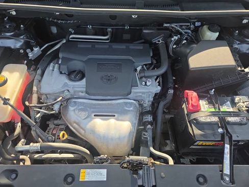 Used 2018 Toyota RAV4 Limited w/ Carpet Mat Package FWD image 33