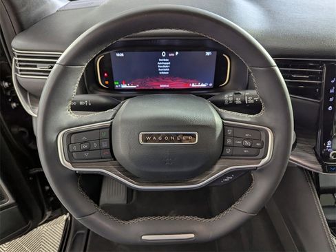 Used 2024 Jeep Wagoneer Series II image 21