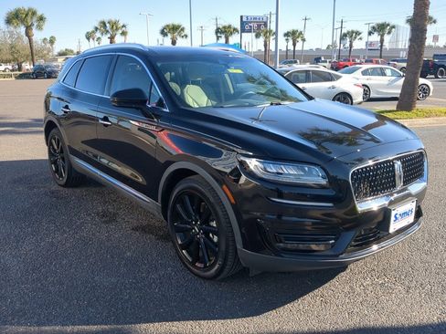 Used 2020 Lincoln Nautilus Reserve w/ Equipment Group 201A image 7