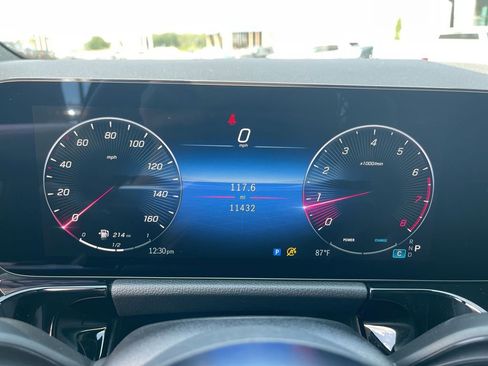 Used 2025 Mercedes-Benz GLA 250 image 23