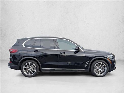 Certified 2023 BMW X5 xDrive40i image 4