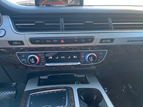Used 2019 Audi Q7 2.0T Premium Plus w/ Premium Plus Package AWD/4WD image 19