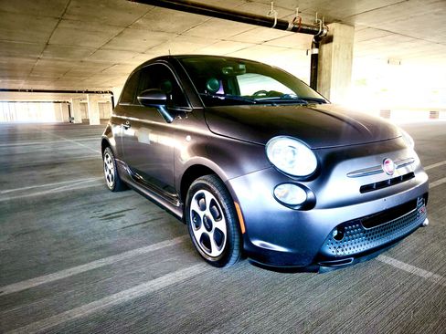 Used 2018 FIAT 500 e image 7